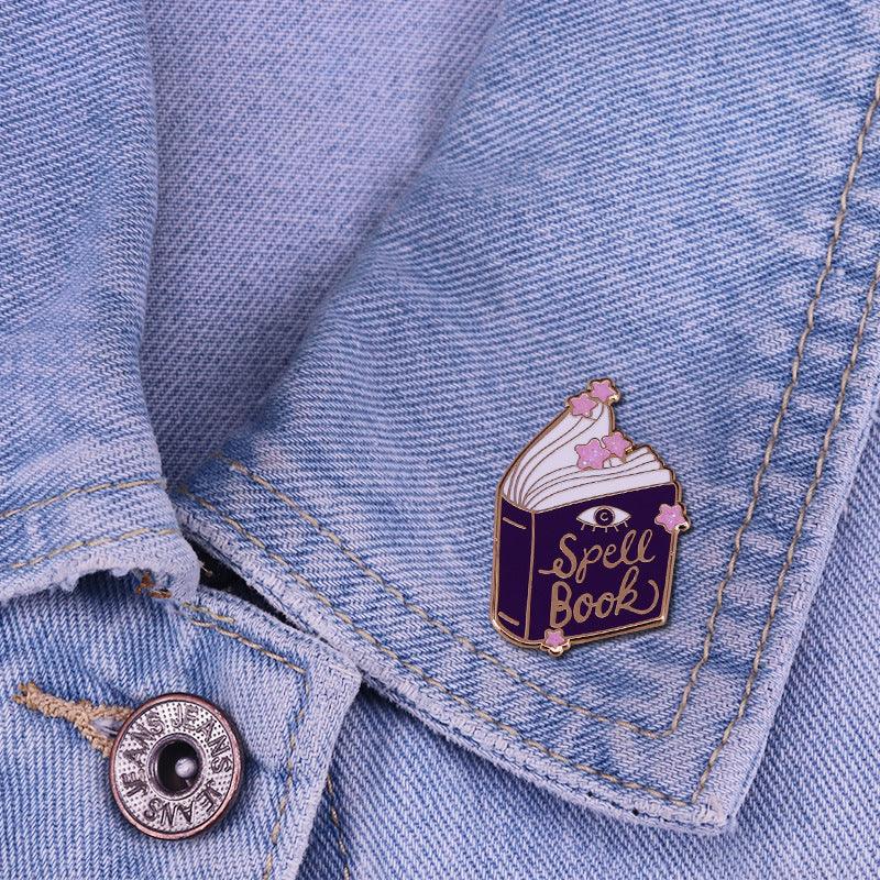 Wiccan Spell Book Enamel Pin Brooch - Ganesha's Market